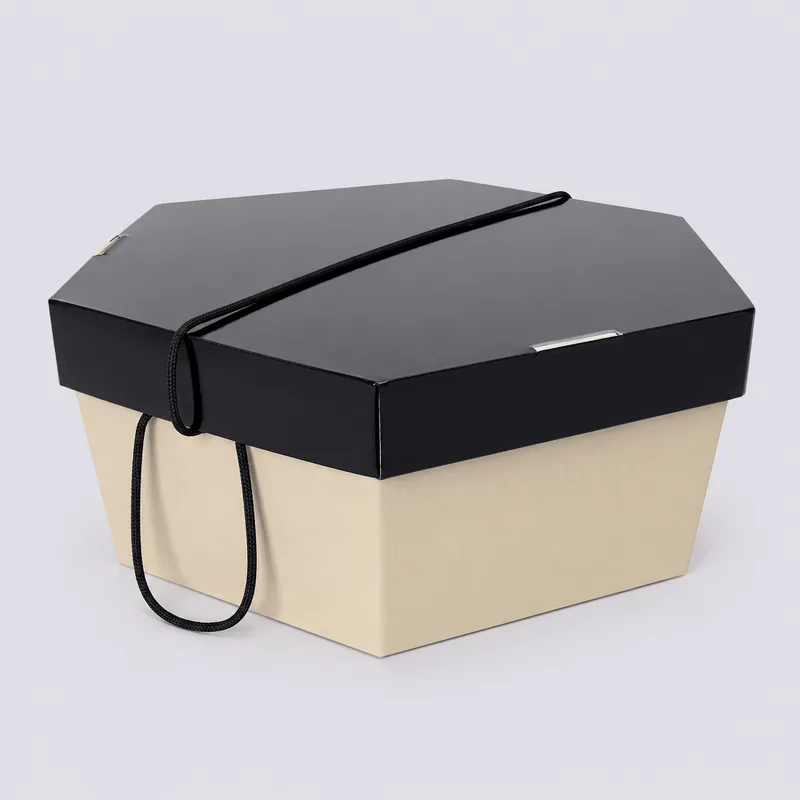 Black Lid and Cream Base Hat Boxes | Hat Boxes Black Lid and Cream Base Hat Boxes — Hat Boxes wholesale from Packaging Panda