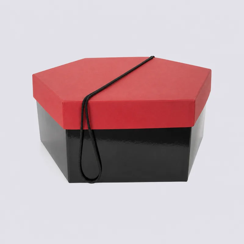 Red Lid and Black Base Hat Boxes | Hat Boxes Red Lid and Black Base Hat Boxes — Hat Boxes wholesale from Packaging Panda